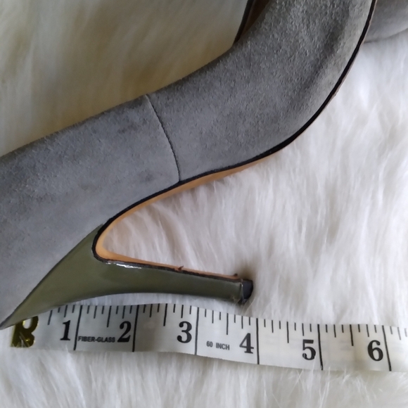 coach grey suede heels size 5.5 - Picture 6 of 10